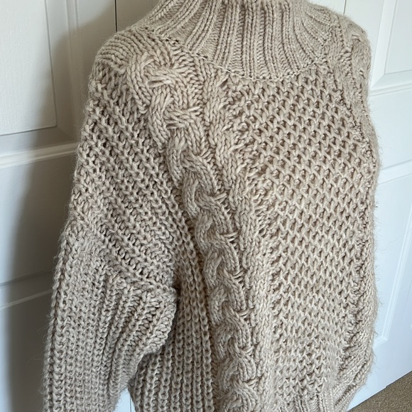 Universal Threads Knit Sweater - Picture 4 of 5